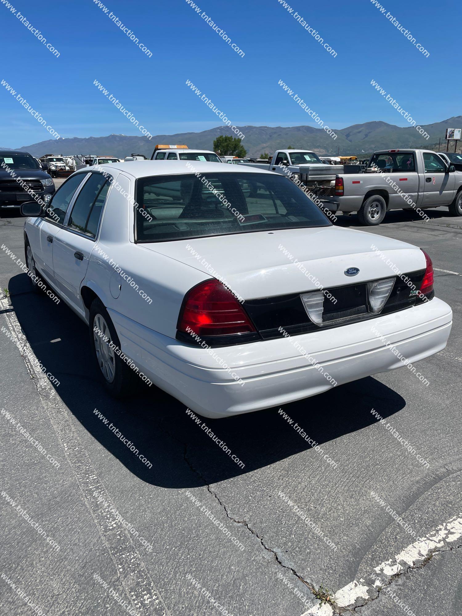 2010 FORD CROWN VIC