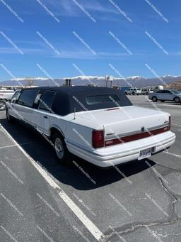 1994 LINCOLN LIMO