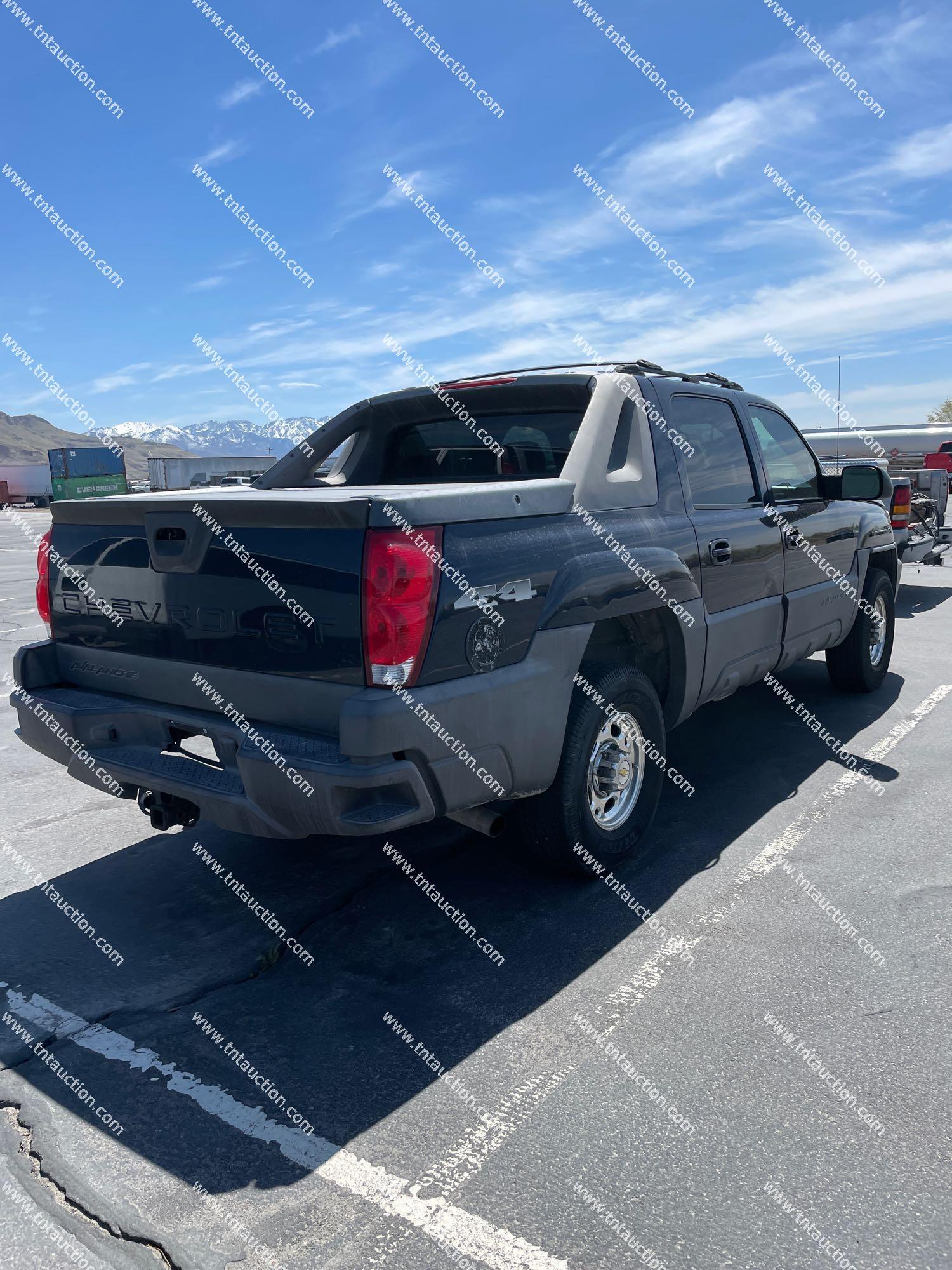 2004 CHEV AVALANCHE 4X4