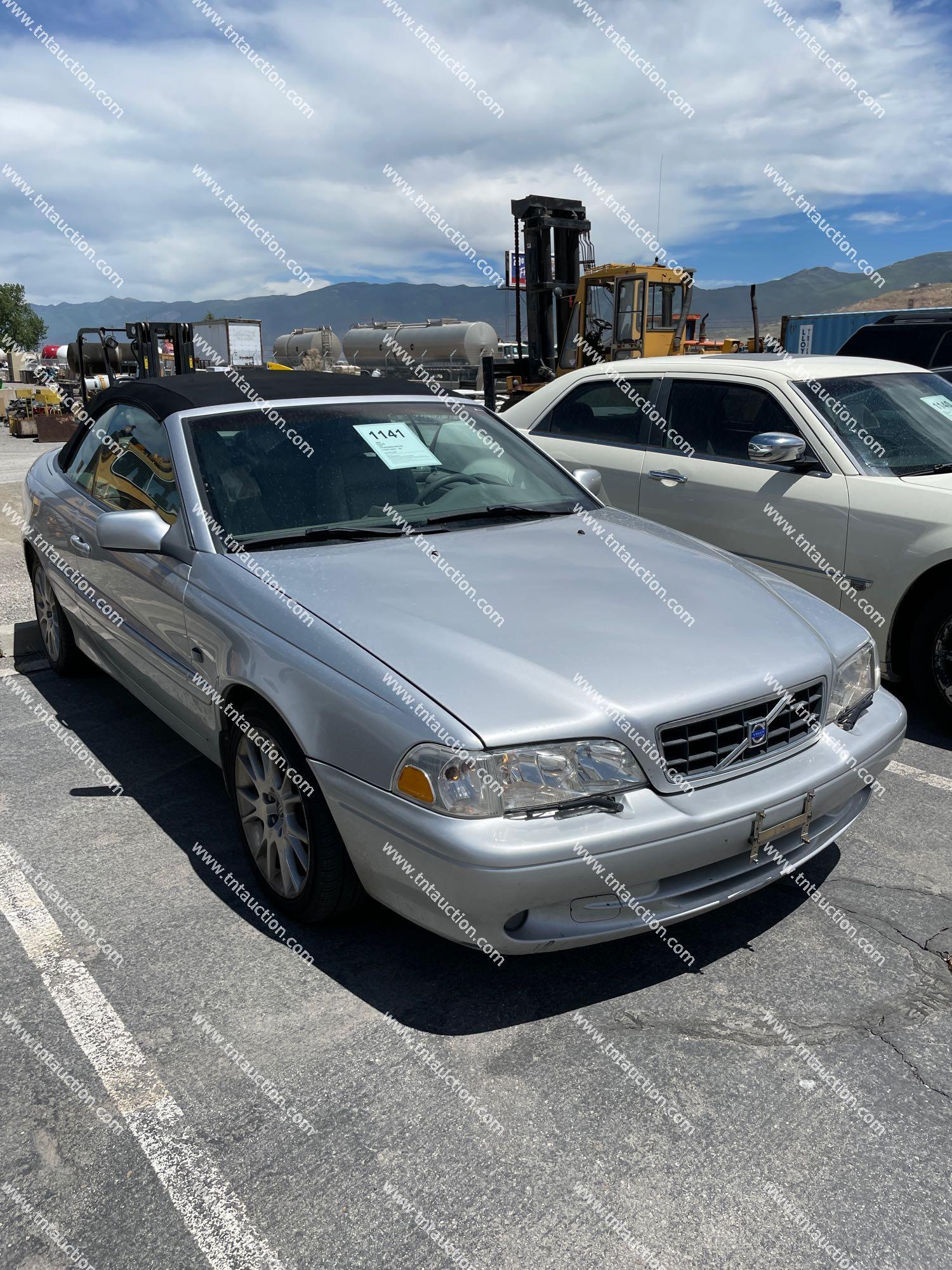 2004 VOLVO C70