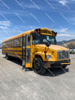 2004 FREIGHTLINER 72 PASS BUS