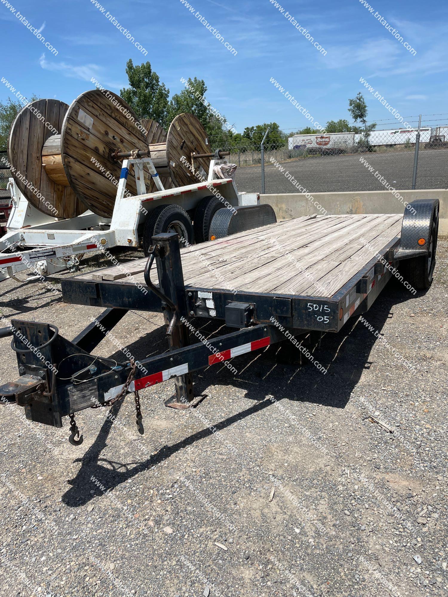 2005 HOLDEN 24' FLATBED