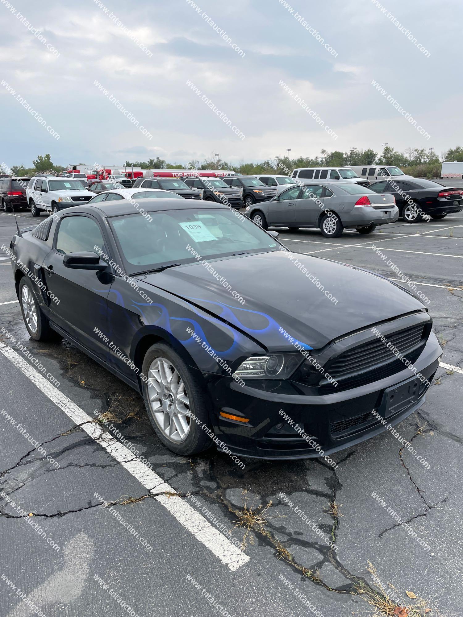 2013 FORD MUSTANG