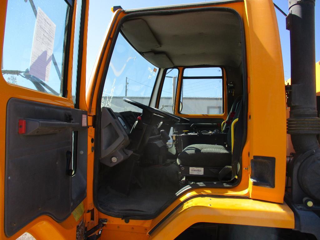 2003 TYMCO/FREIGHTLINER DST-6 SWEEPER