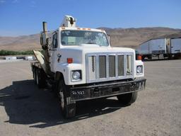 1981 INTL F2574 CRANE TRUCK