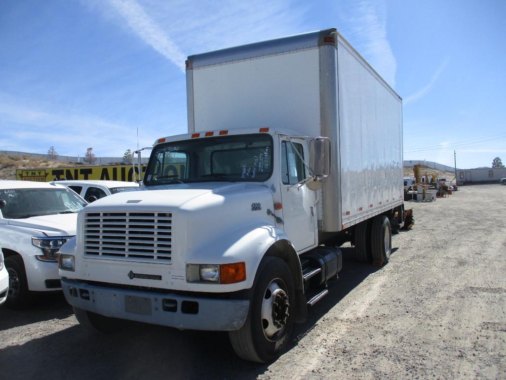 1999 INTL 4700 BOX TRUCK