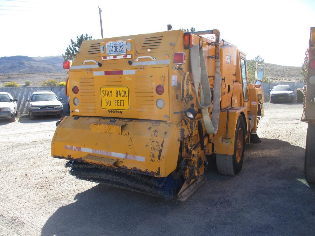 1990 ATHEY MOBILE SWEEPER