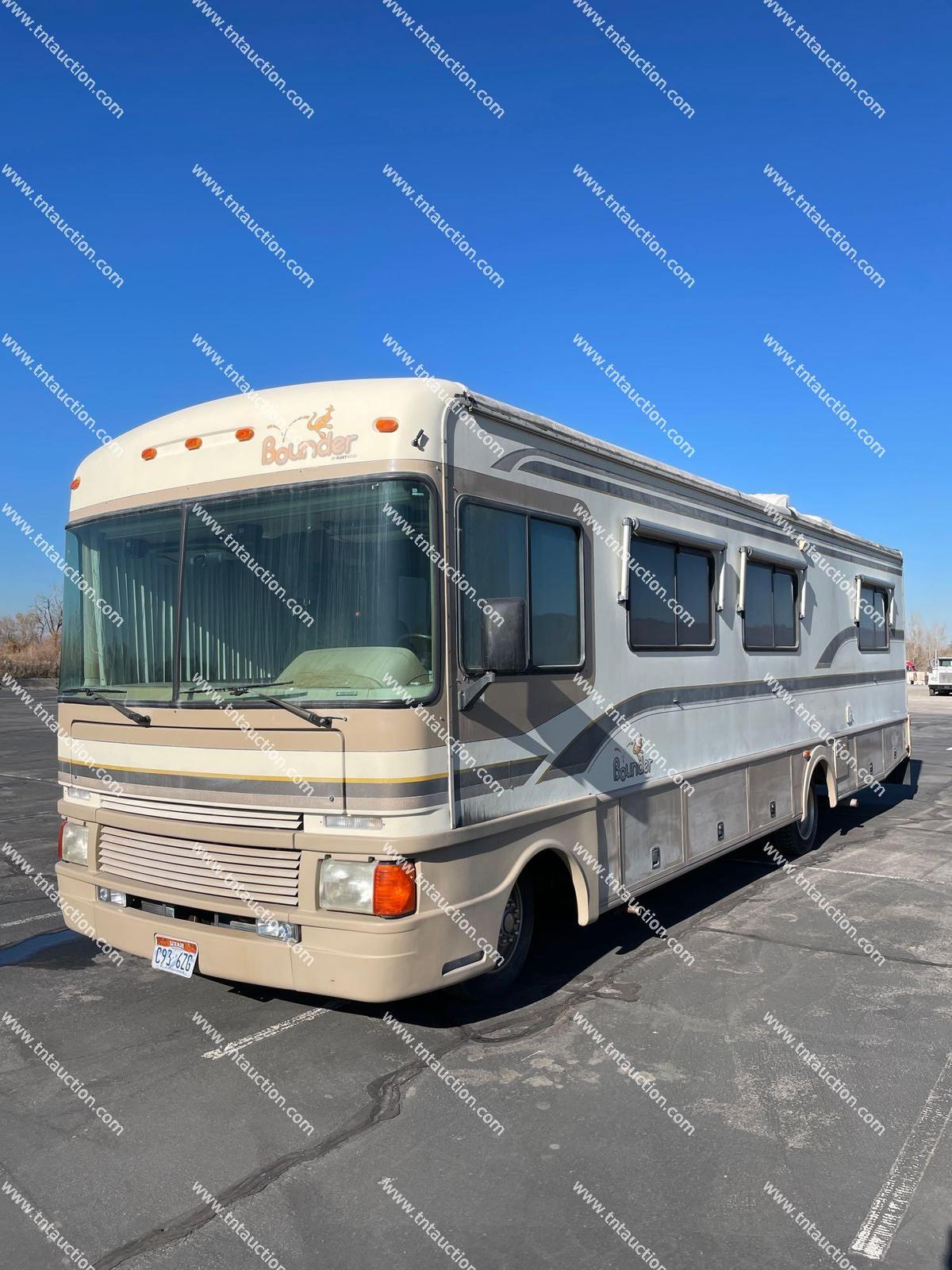 1997 FLEETWOOD MOTORHOME