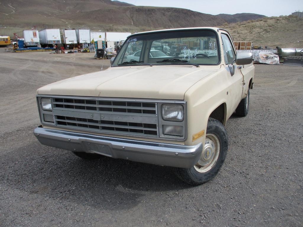 1987 CHEV C20 DELUXE PICKUP