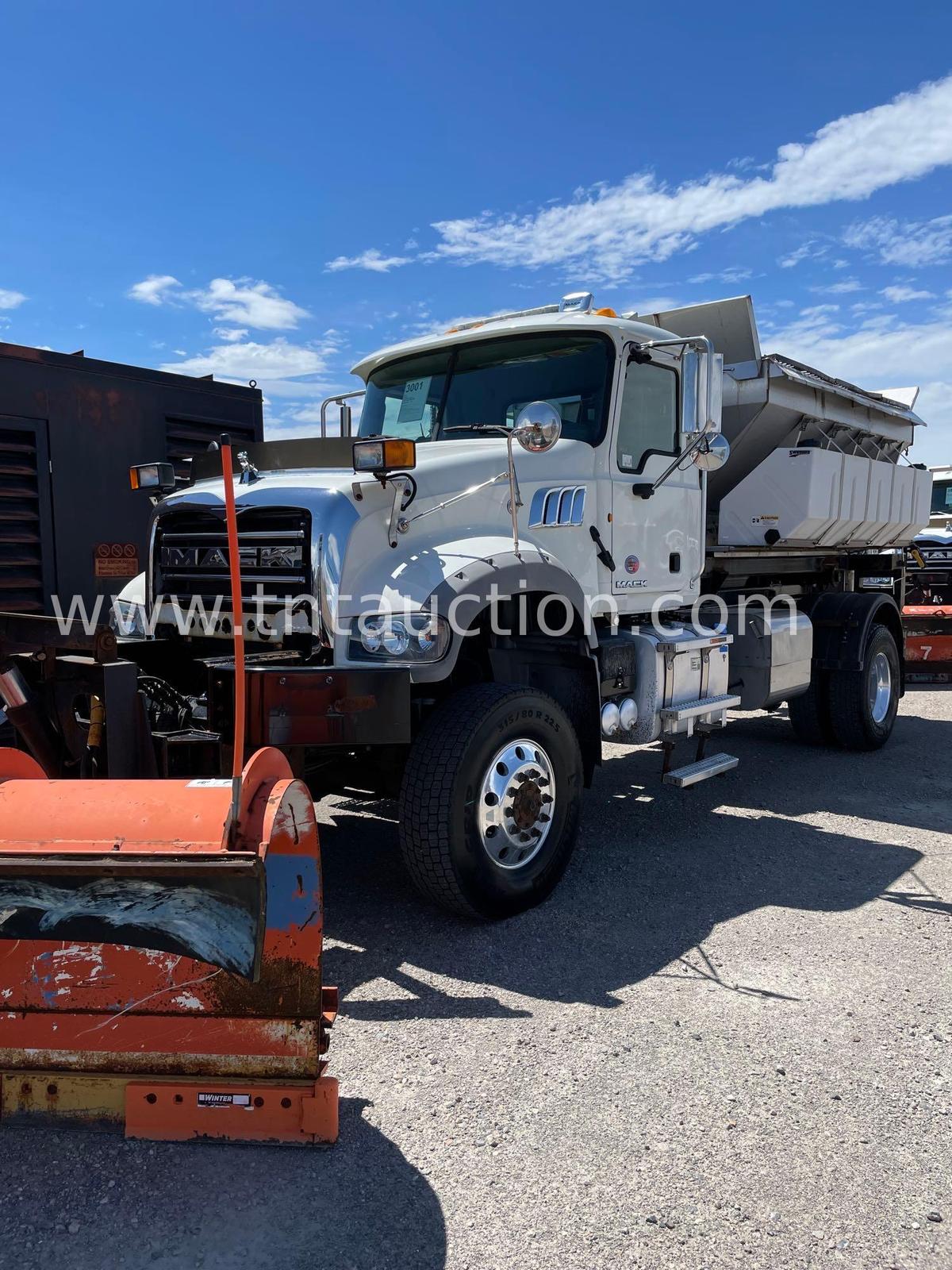 2012 Mack Granite Hook Tk