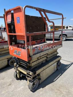 JLG Scissor Lift