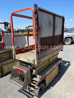 JLG Scissor Lift