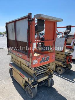 JLG Scissor Lift