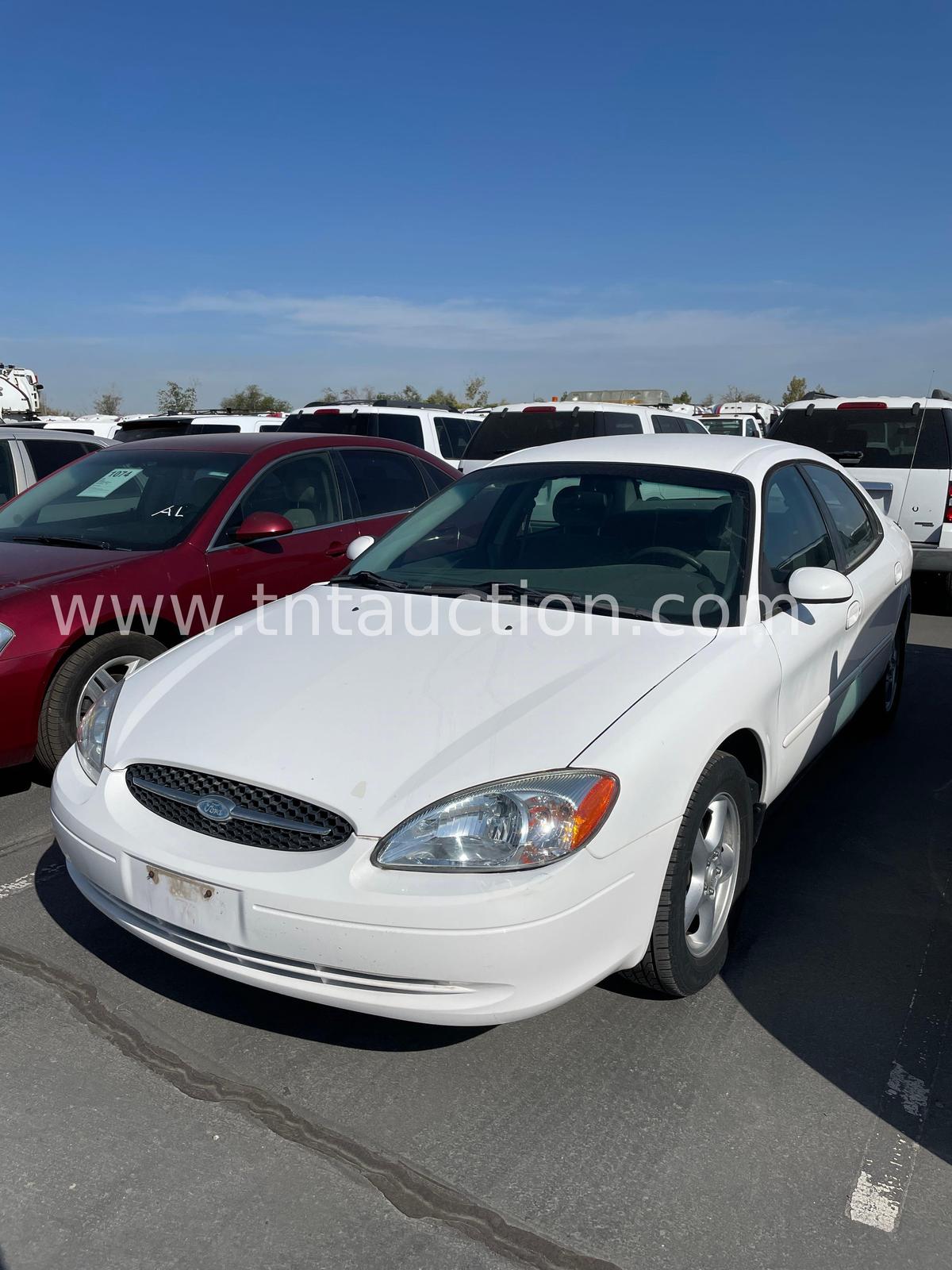 2003 Ford Taurus