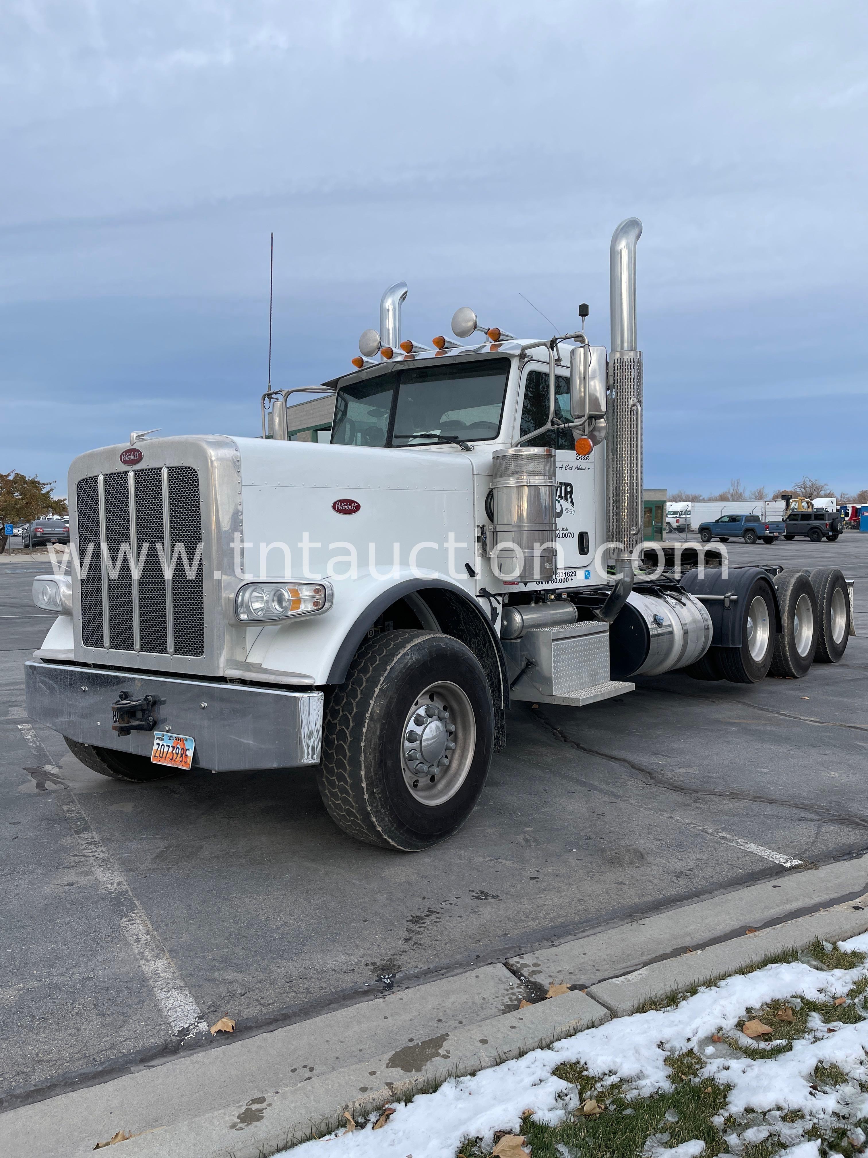 2020 Peterbilt 389