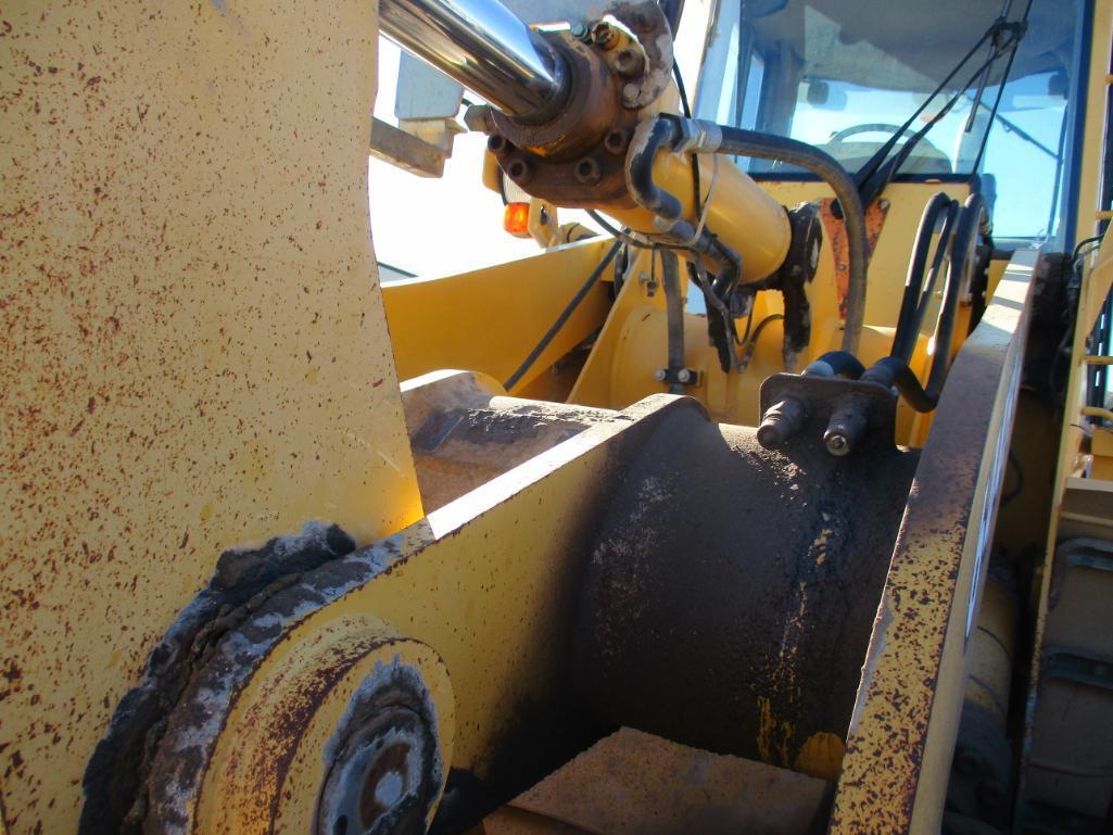 2002 John Deere 644H Loader