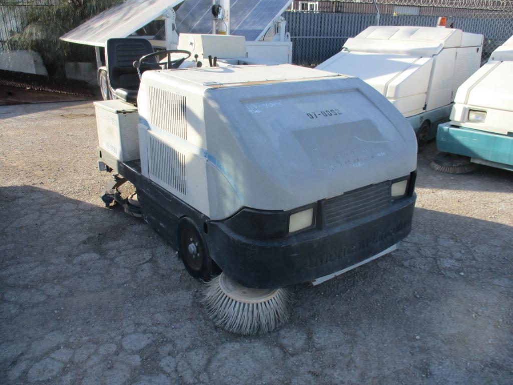 Clarke American 505-801 Sweeper