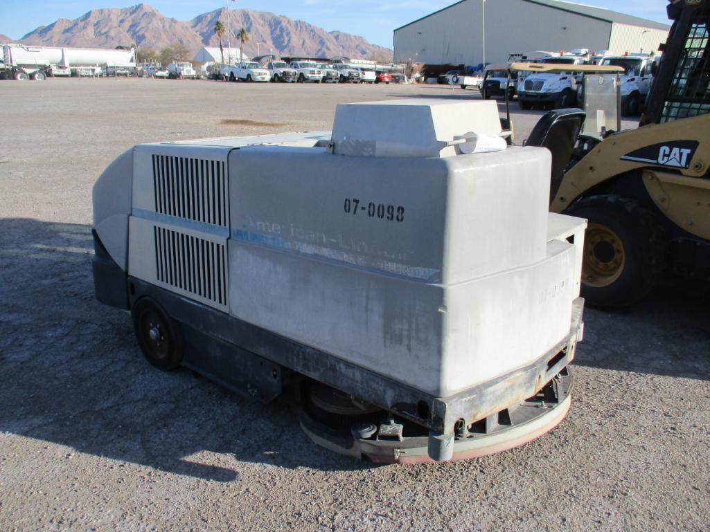 Clarke American 505-801 Sweeper