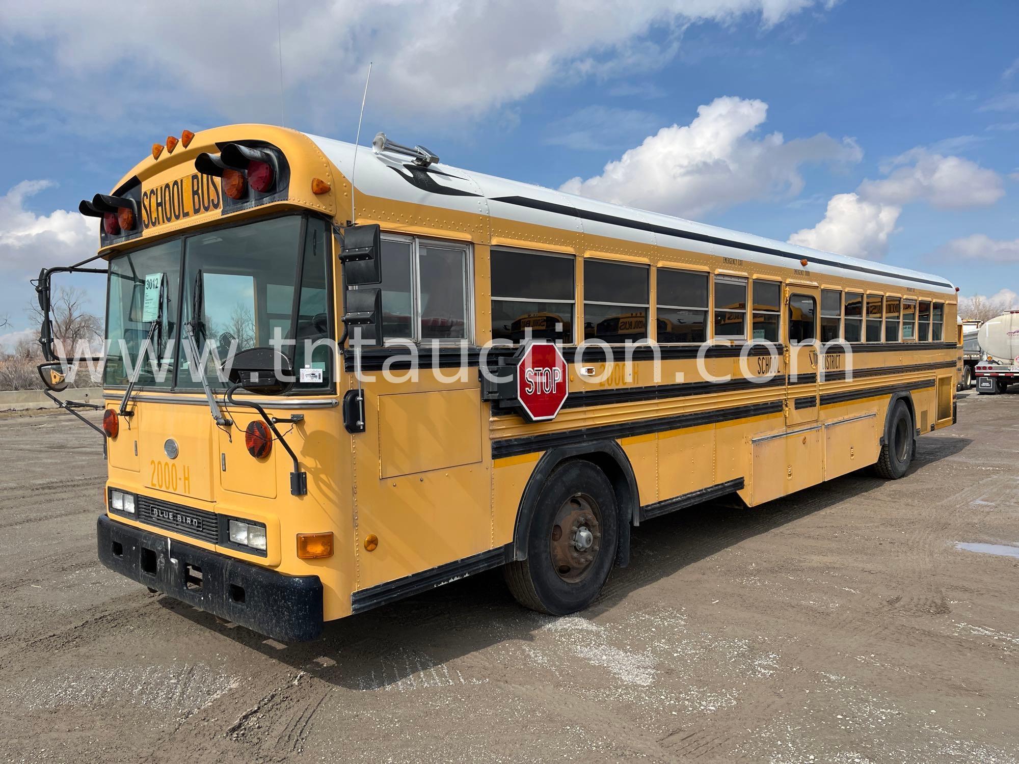 2000 Bluebird Bus