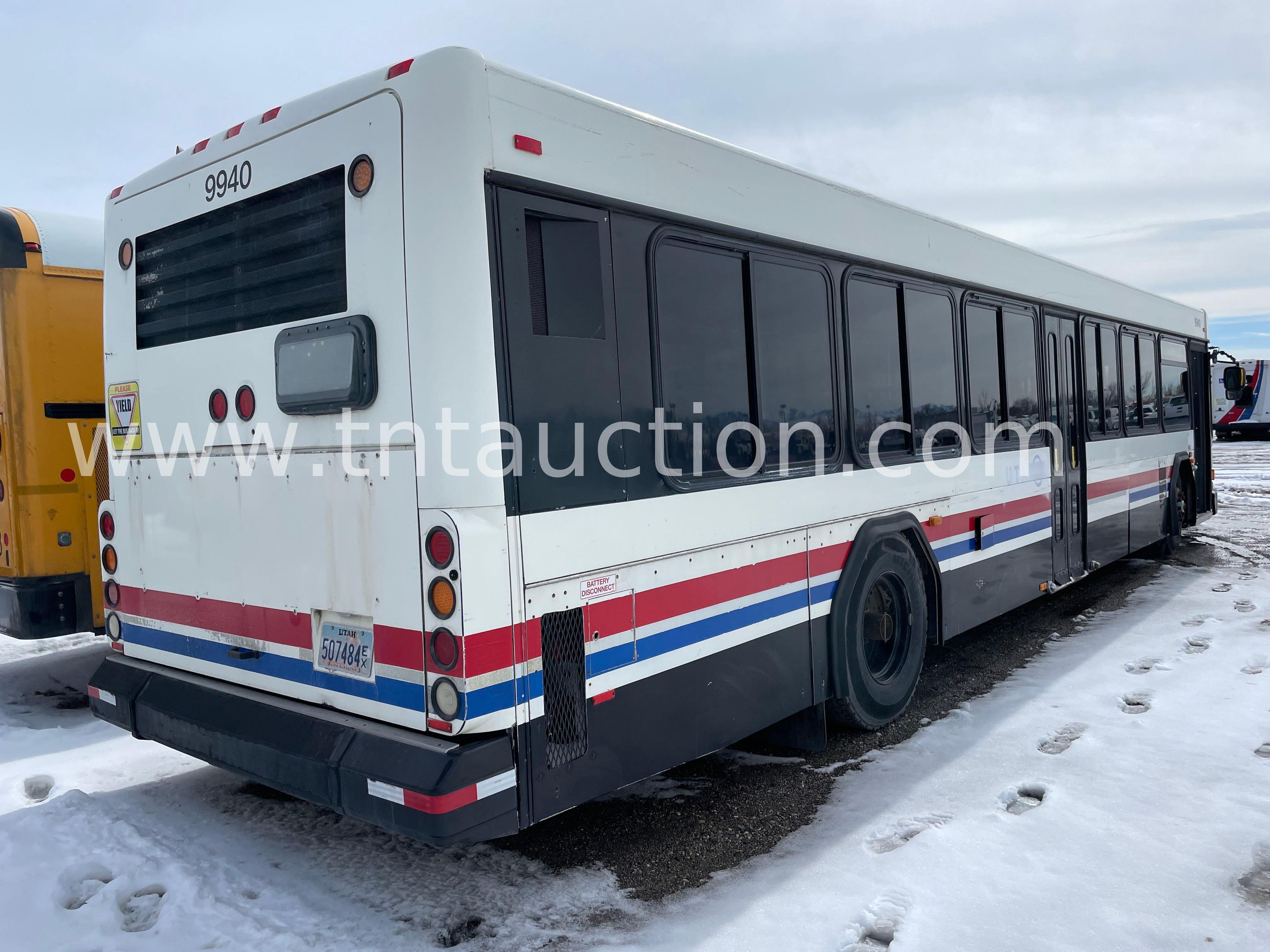 1999 Gillig Bus