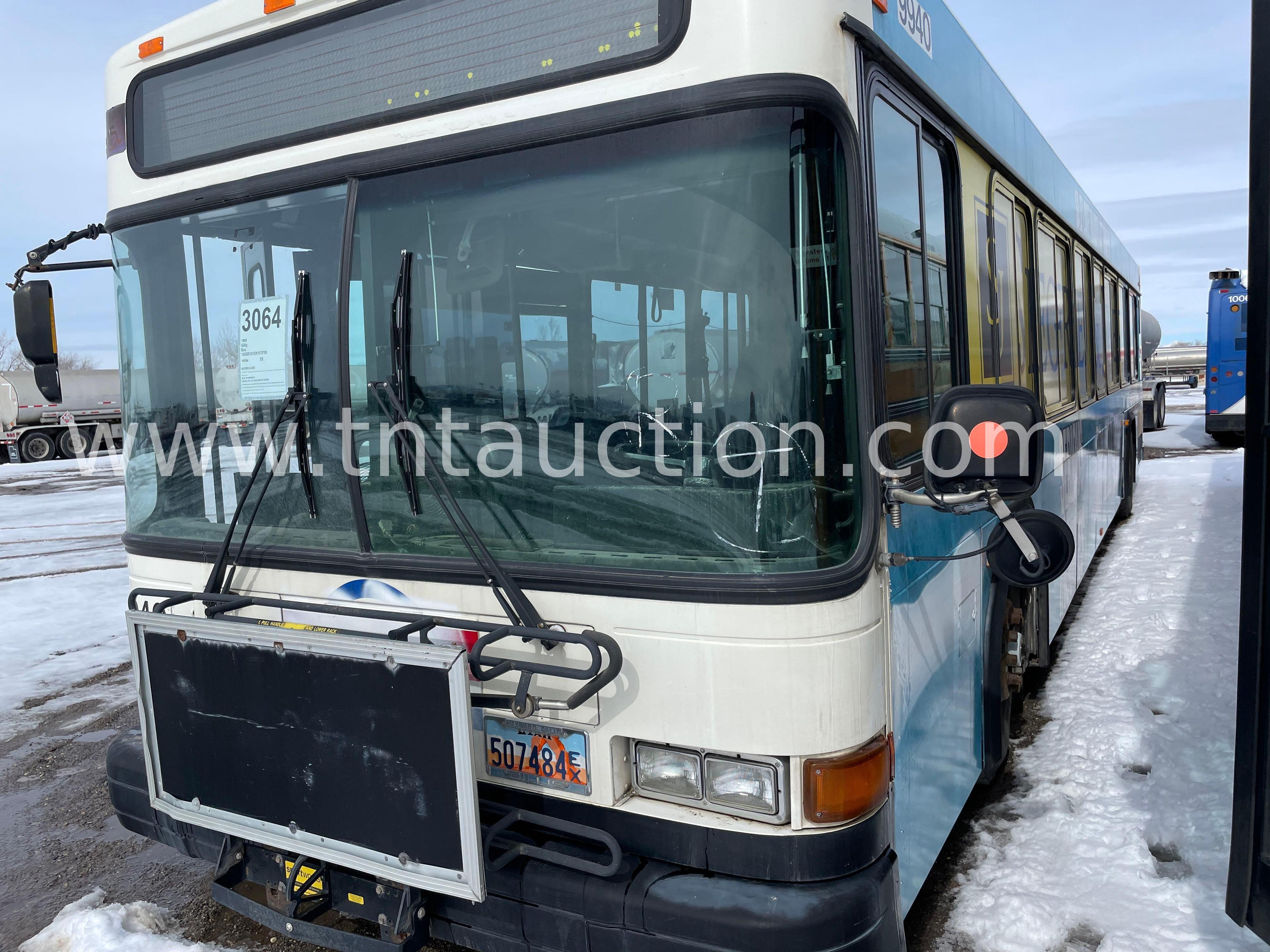 1999 Gillig Bus