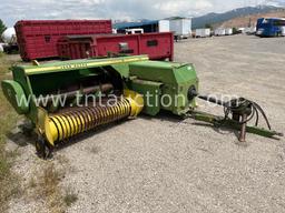 John Deere Bailer