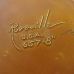 Roseville Bushberry Jardiniere & Pedestal - Excellent