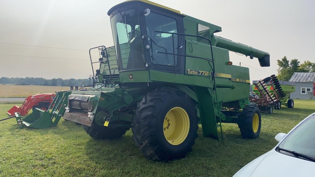 "1986 JD 7720 4WD