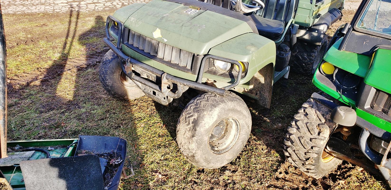 John Deere HPX Trail gator