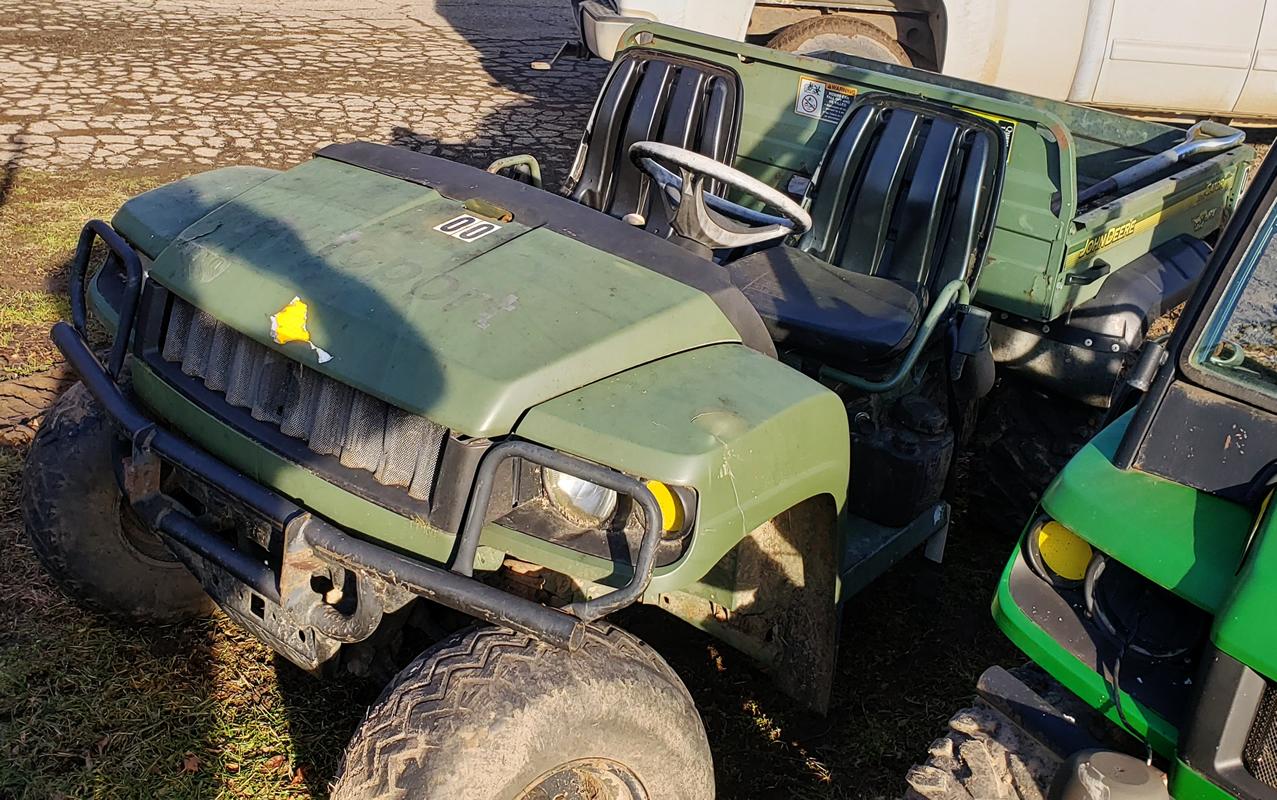 John Deere HPX Trail gator