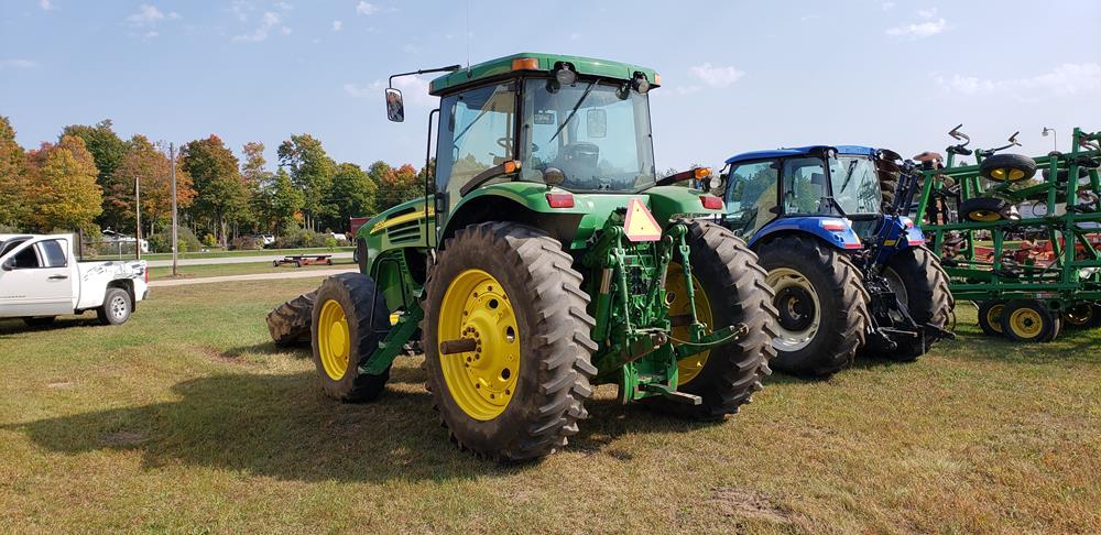 John Deere 7820