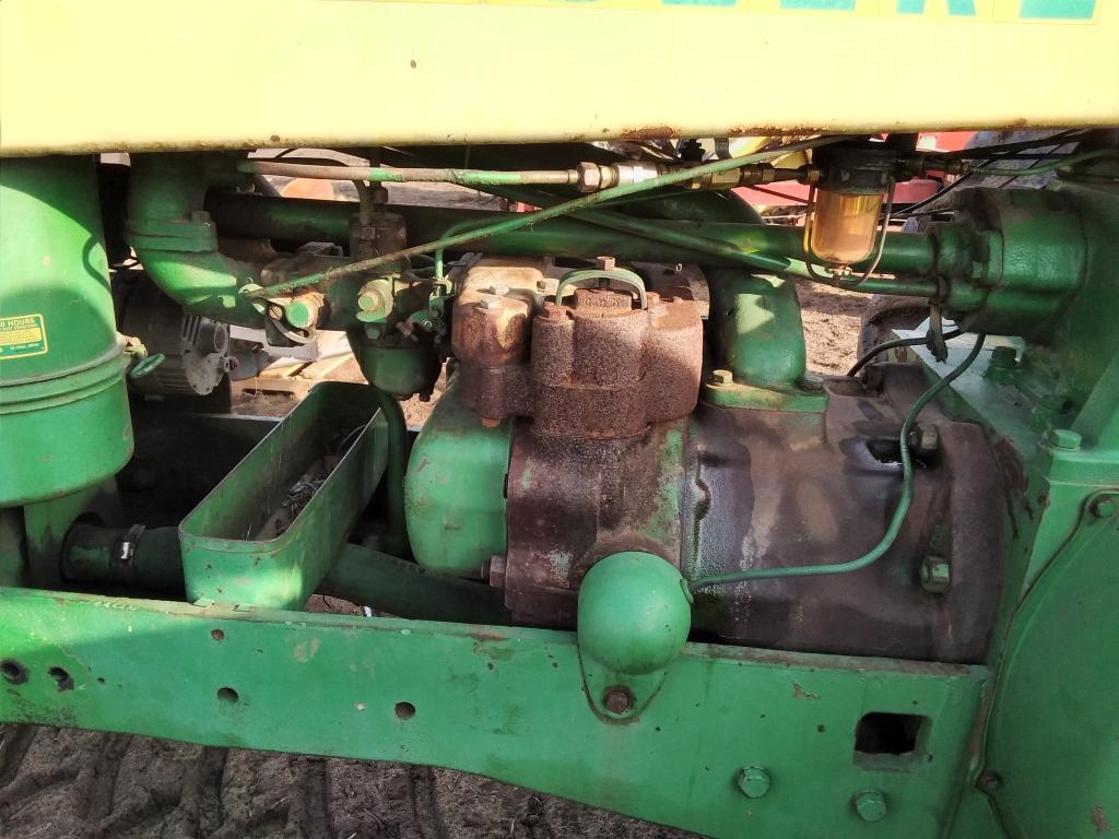 John Deere 630 tractor 2wd, 3 pt., power steering