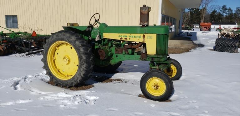 John Deere 630 tractor 2wd, 3 pt., power steering