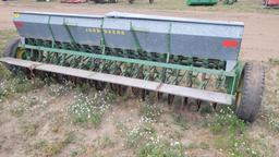 John Deere 18 grain drill