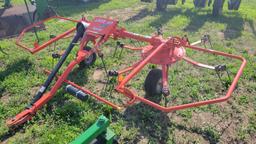 Kuhn GF 222T 2 basket tedder