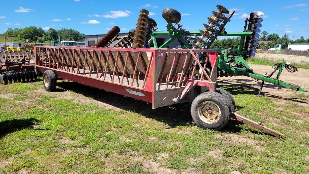 Cattlemen's Choice feeder wagon