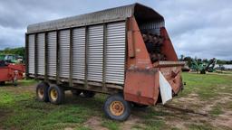 Miller Pro 2175 front unload forage wagon