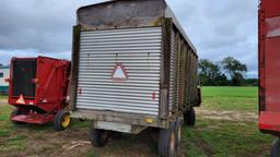 Miller Pro 2175 front unload forage wagon