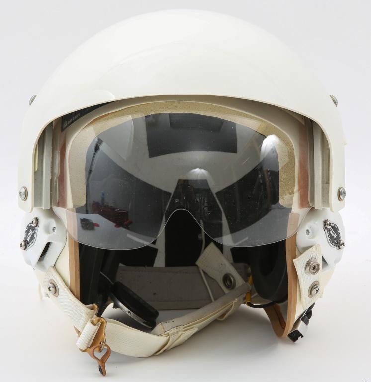 USAF HGU-26/P PILOT FLIGHT HELMET WITH BAG