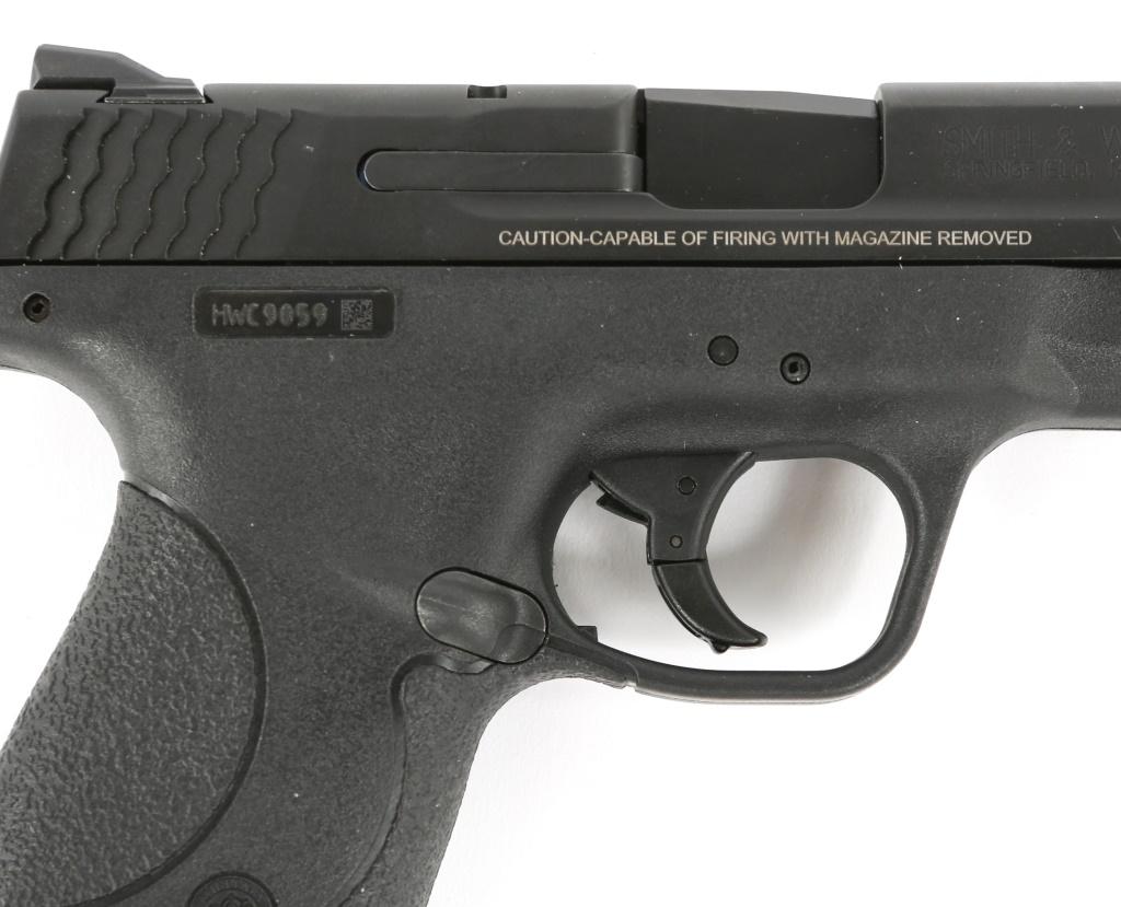 SMITH & WESSON M&P SHIELD .40 S&W PISTOL