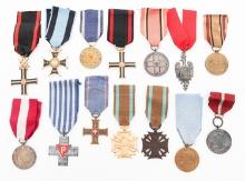 WWII POLISH SERVICE & ORDER MEDALS