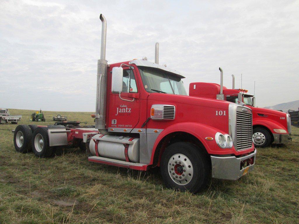 2012 Freightliner Coronado Day Cab 10 Wheel Semi