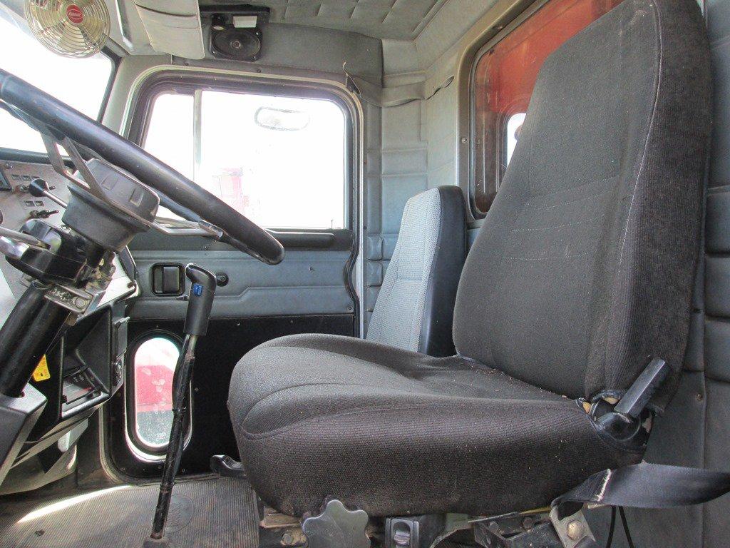 1994 Peterbilt 357 10 Wheel Truck