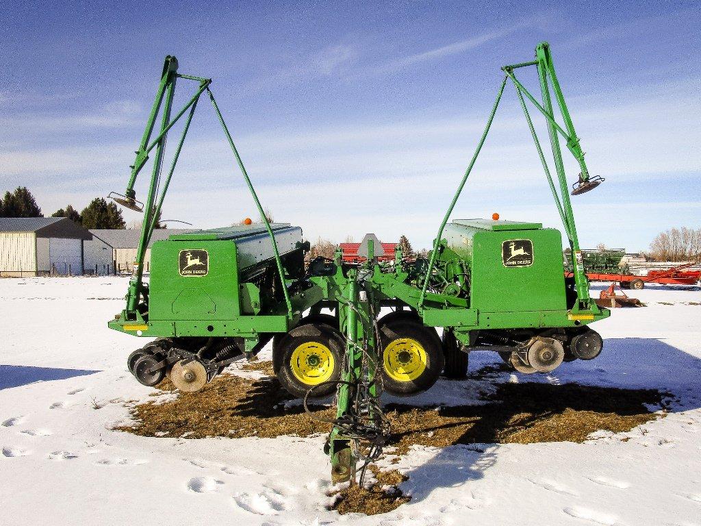 John Deere 455 Grain Drill