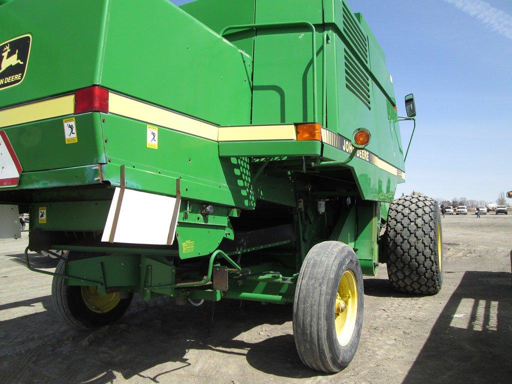 1994 John Deere 9600 Grain Combine