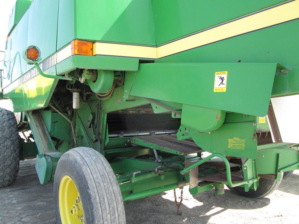 1994 John Deere 9600 Grain Combine