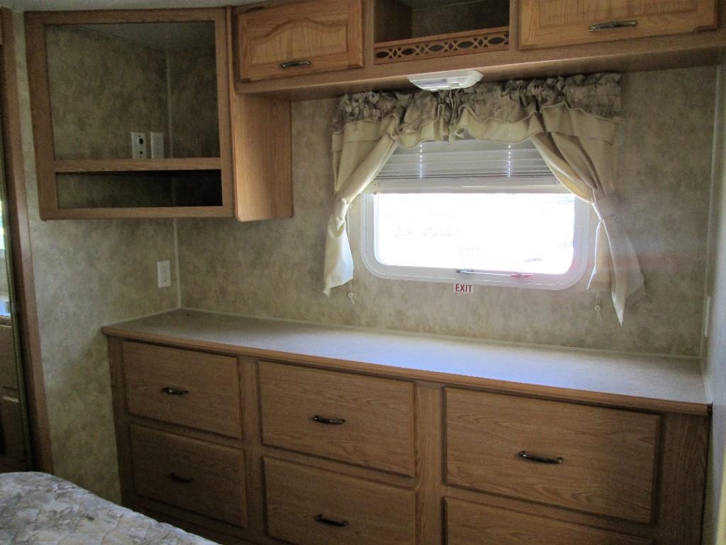 2007 FLEETWOOD WILDERNESS 29’ 5TH WHEEL TRAVEL TRAILER