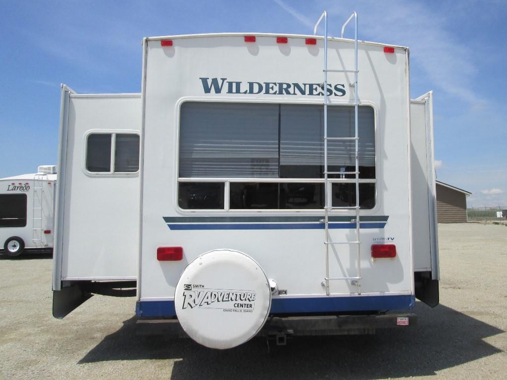 2007 FLEETWOOD WILDERNESS 29’ 5TH WHEEL TRAVEL TRAILER