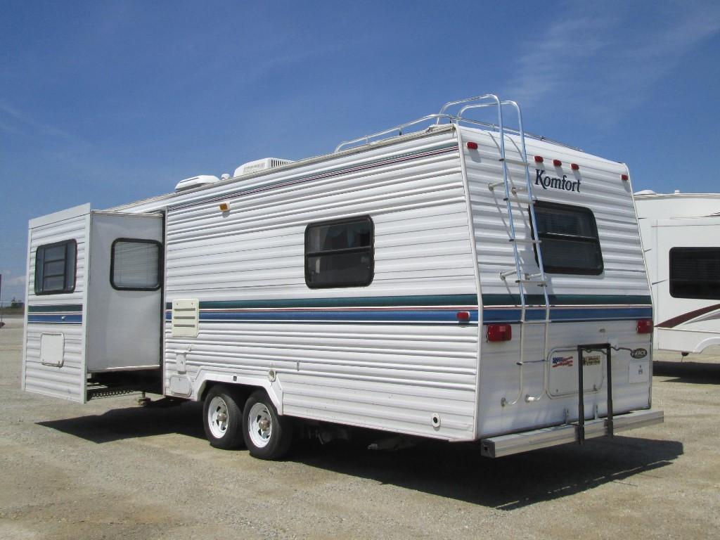 1998 KOMFORT 26’ BUMPER PULL TRAVEL TRAILER