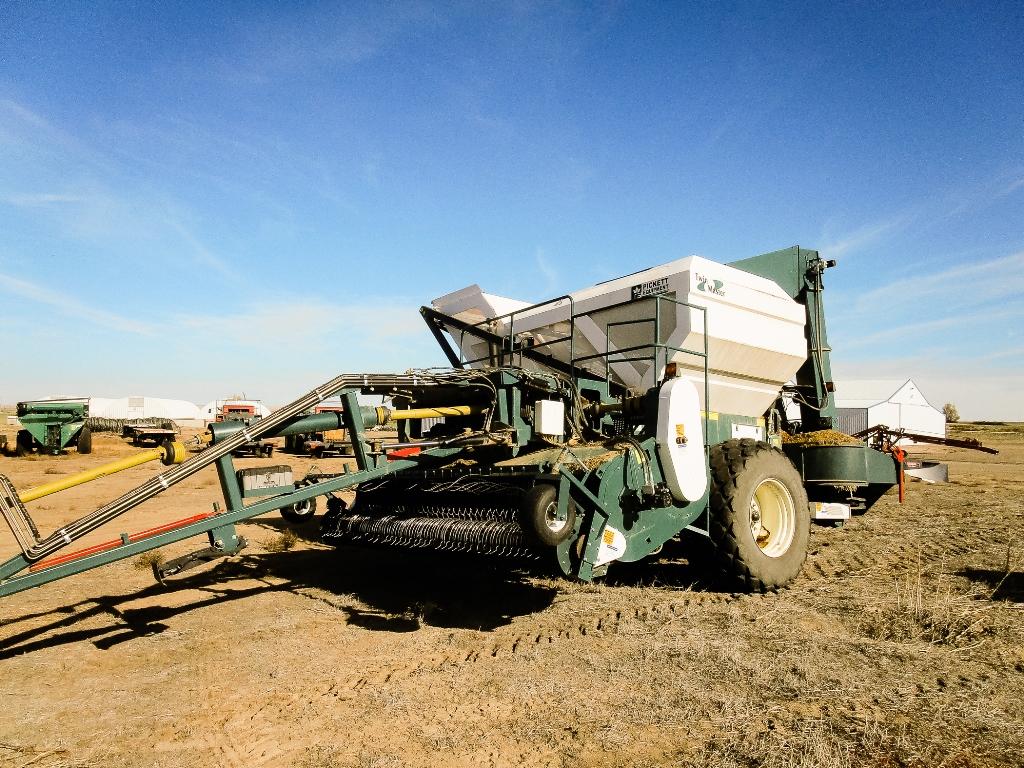 2014 Pickett Twin Master Bean Combine